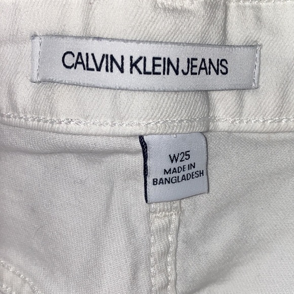 Calvin Klein Jean Shorts - Picture 4 of 4